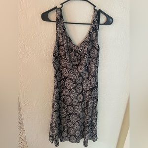 ANN TAYLOR LOFT FLOWER DRESS SIZE 6 BARELY USED!!!